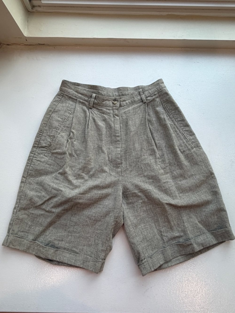 Vintage LL Bean Linen Blend Pleated High Waisted Shorts Neutral Minimalist 90s